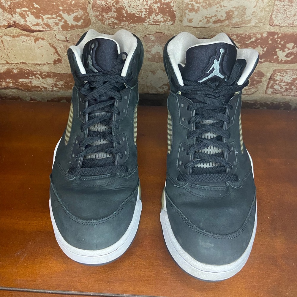 Jordan’s 5 retro Oreo rare great price size 11.5